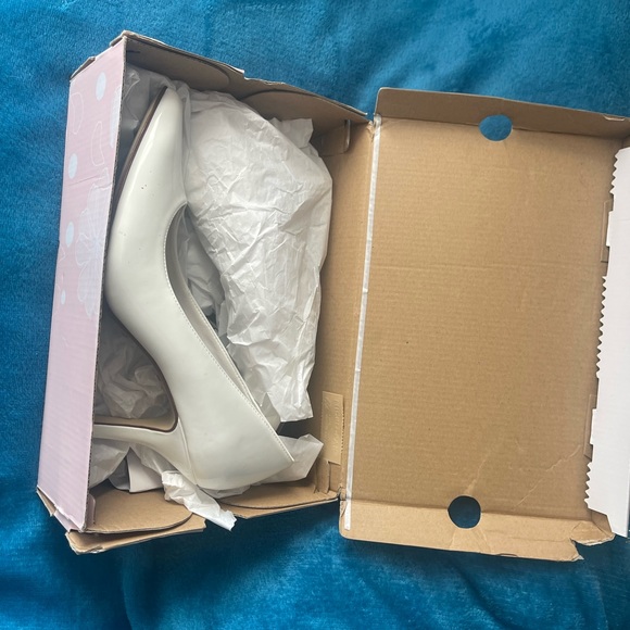 Womens shoes white - Picture 3 of 4